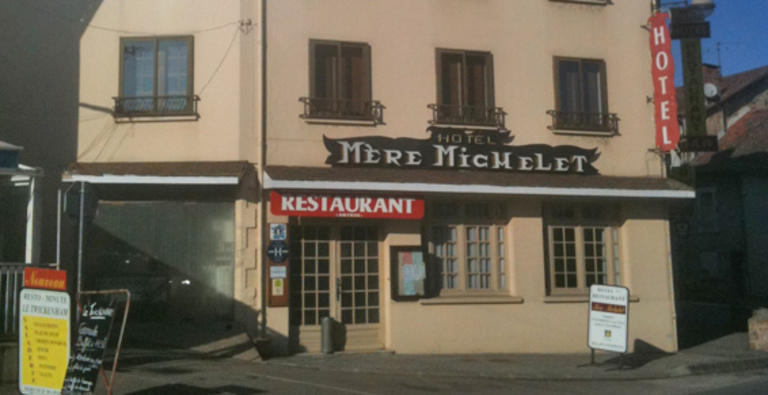 Hotel De La Mere Michelet กงโฟลองส์ ภายนอก รูปภาพ